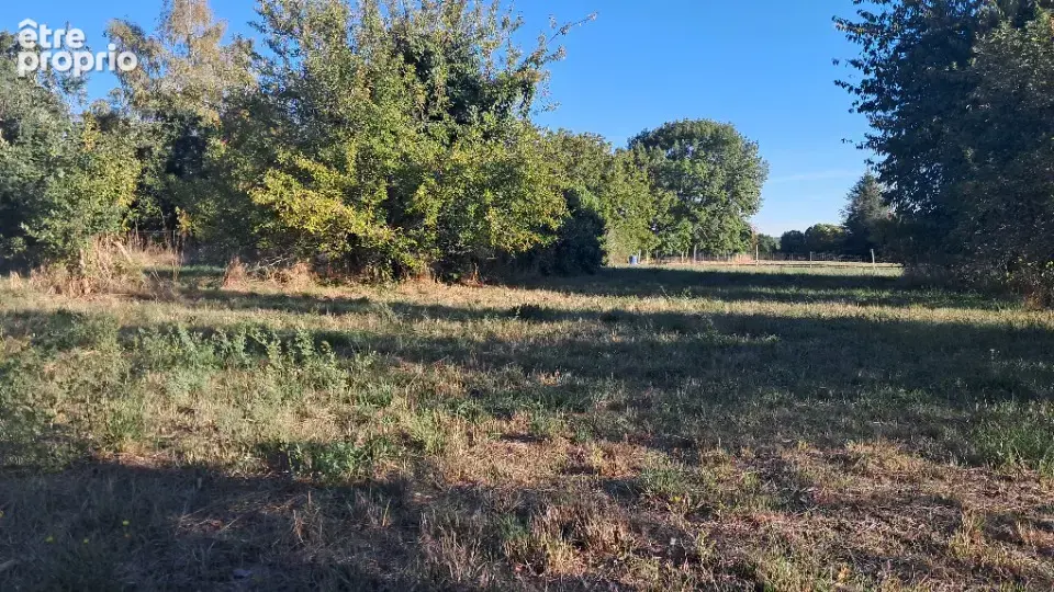 Terrain à OZILLAC