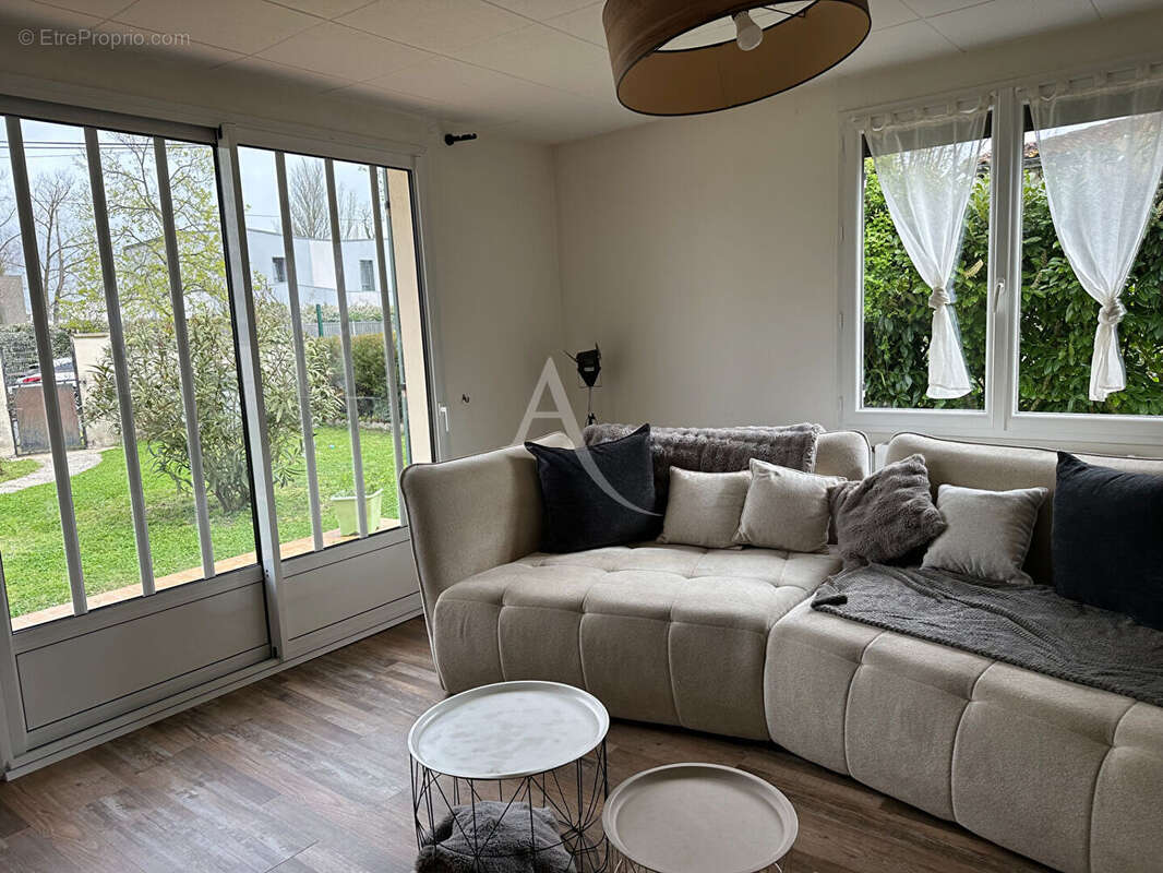 Maison de plain-pied à Rochefort .126 m² .Secteur Merleau Ponty - photo 3