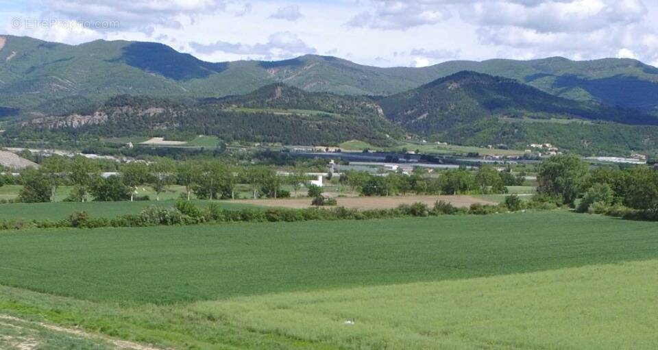 Terrain à AUBIGNOSC