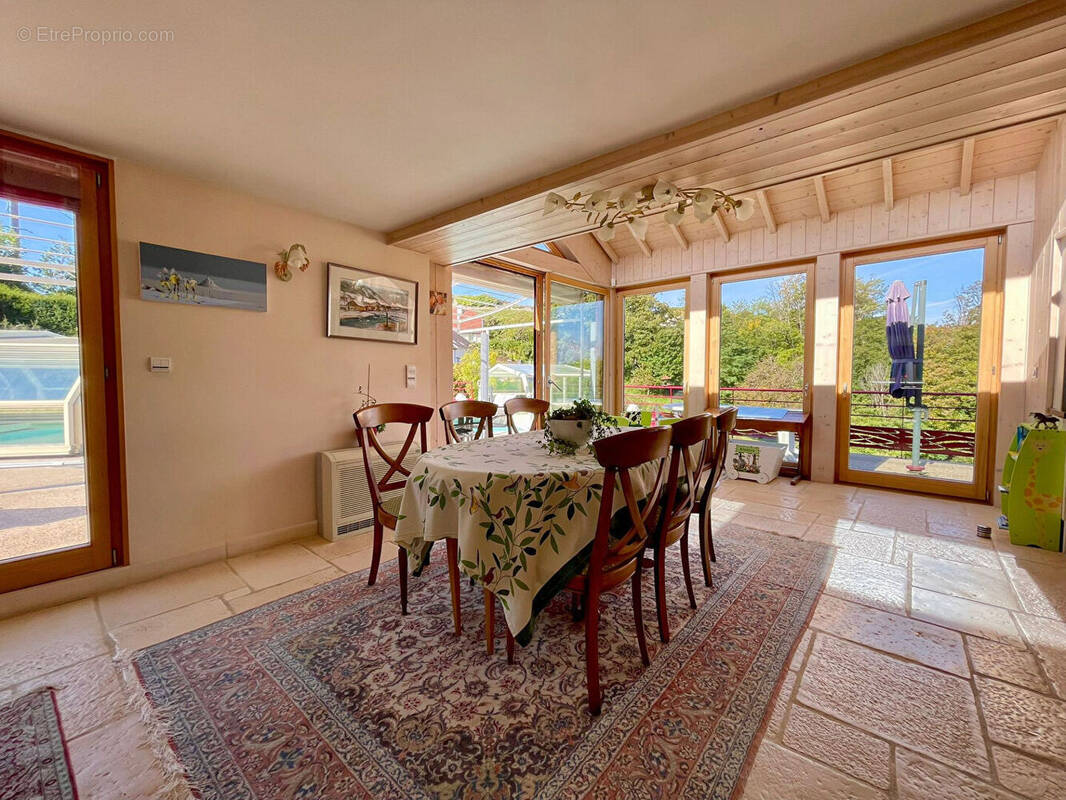 Maison à CHATILLON-LE-DUC