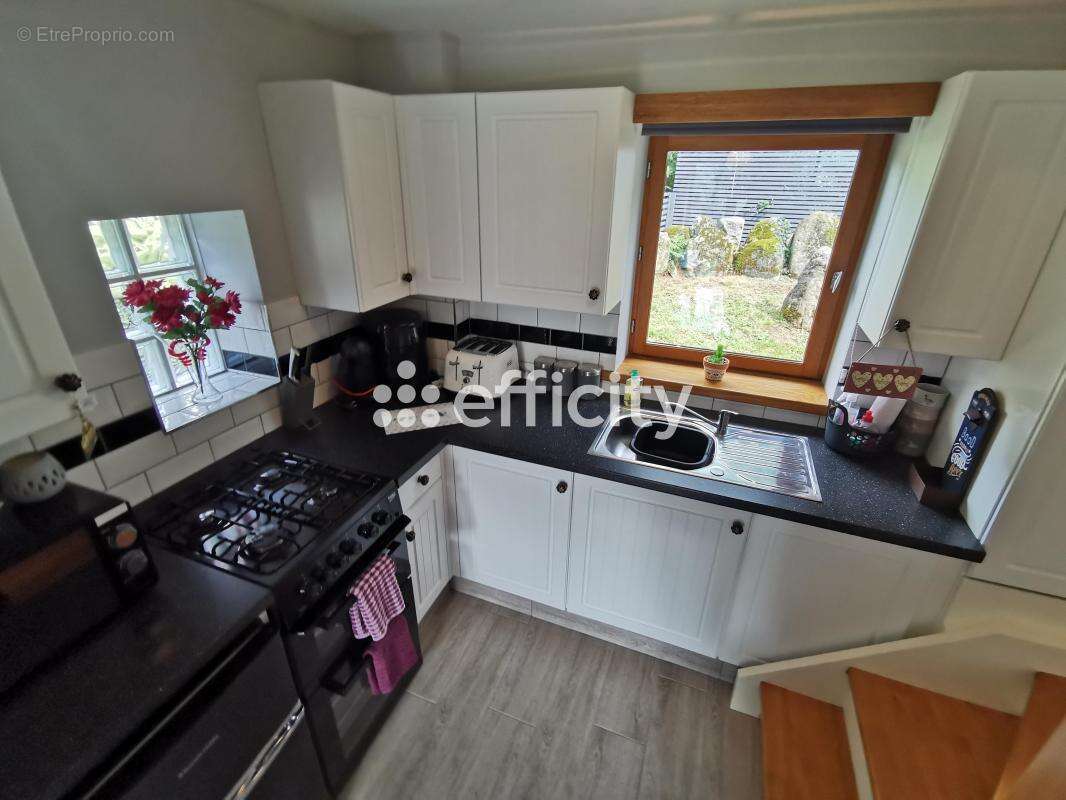 Maison à SAINT-SEVER-CALVADOS