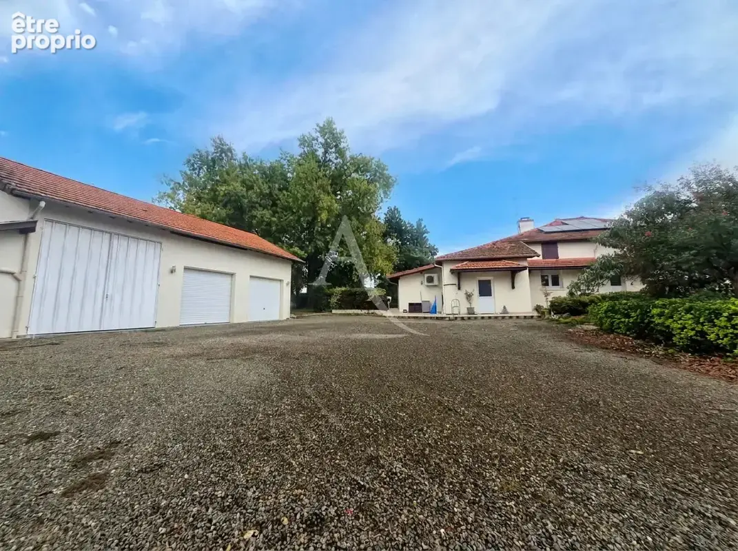 Maison avec studio indépendant, dépendances et verger à Saint-Gein ? Investissement locatif - photo 12