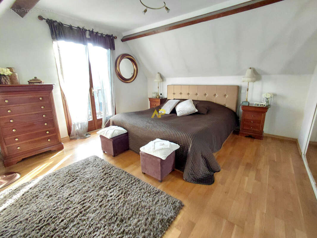 Maison à MONTIGNY-LES-CORMEILLES