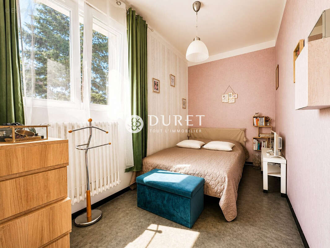 Maison 240 m² à La Bruffiere  - photo 7