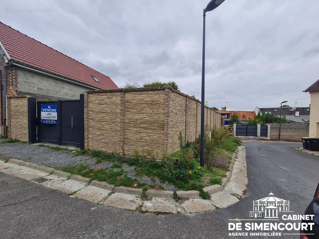 Terrain à SAINT-SAUVEUR