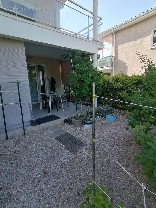 Appartement à LEZIGNAN-CORBIERES