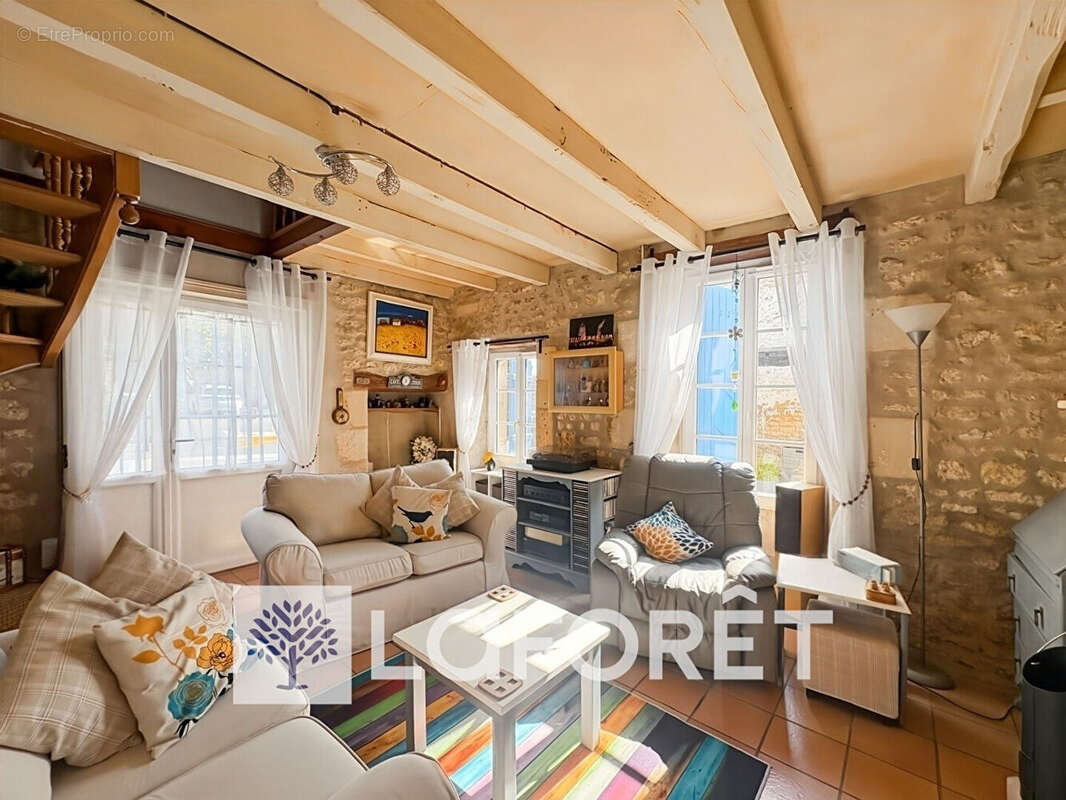 Maison à SAINT-GERMAIN-DU-SEUDRE