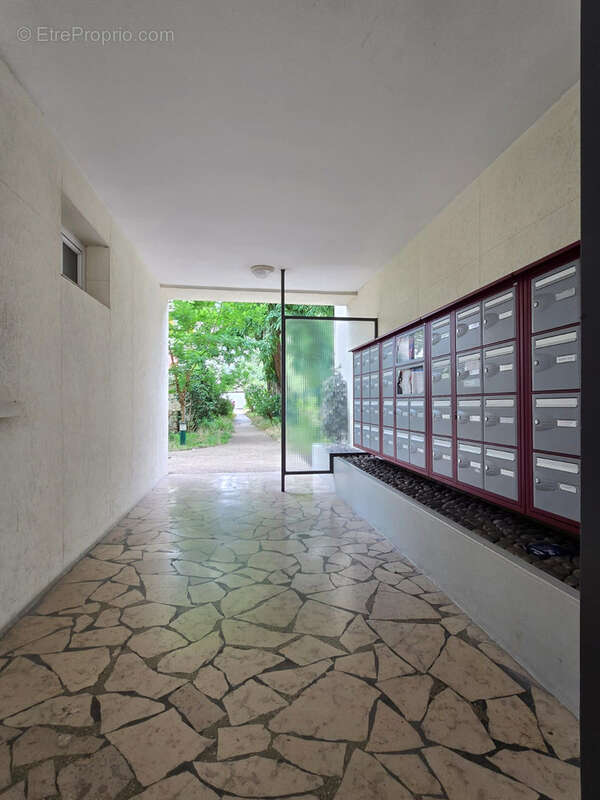 Appartement à LES PAVILLONS-SOUS-BOIS