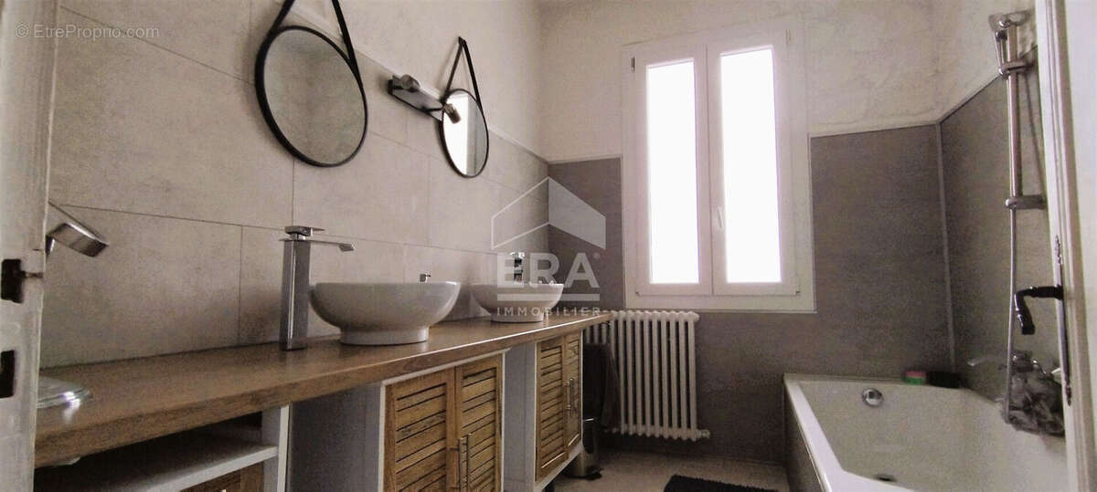 Maison à PORT-SAINTE-MARIE