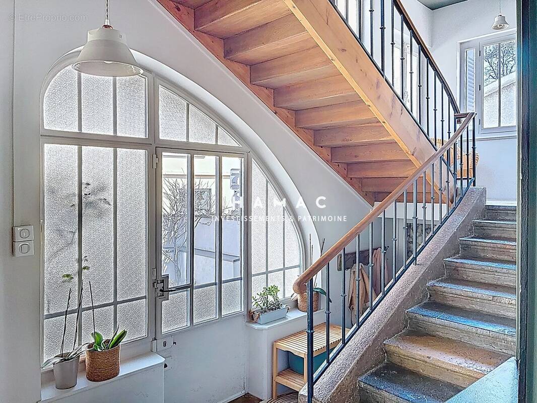 Maison à SAINTE-FOY-LES-LYON