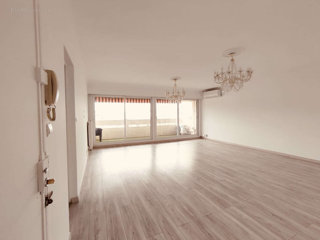 Appartement à MARSEILLE-10E