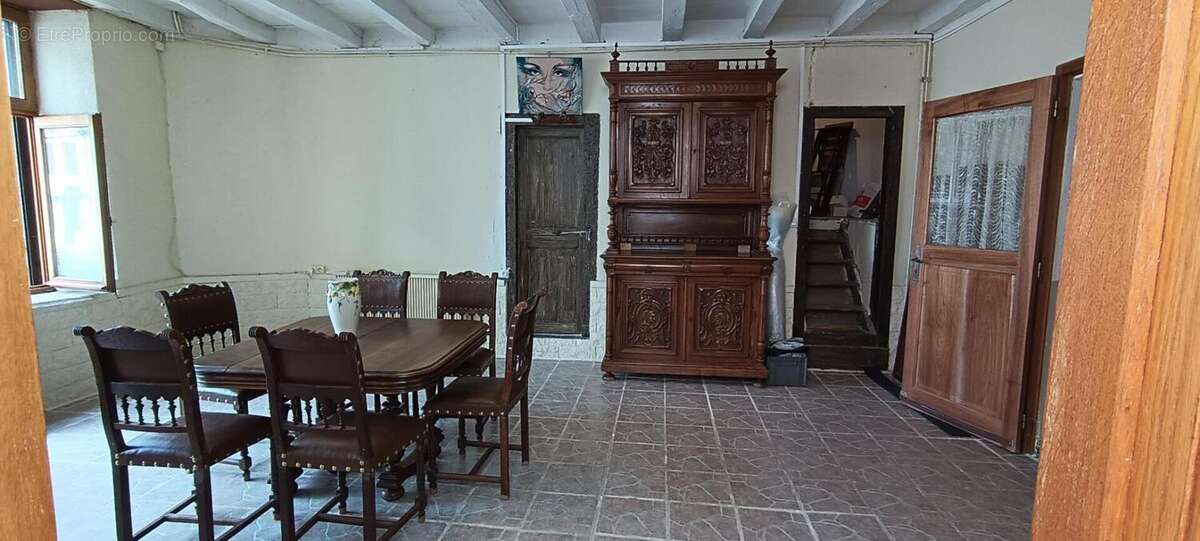 Le veurdre - maison de bourg 180 m2, studio, terrain + garage - photo 15