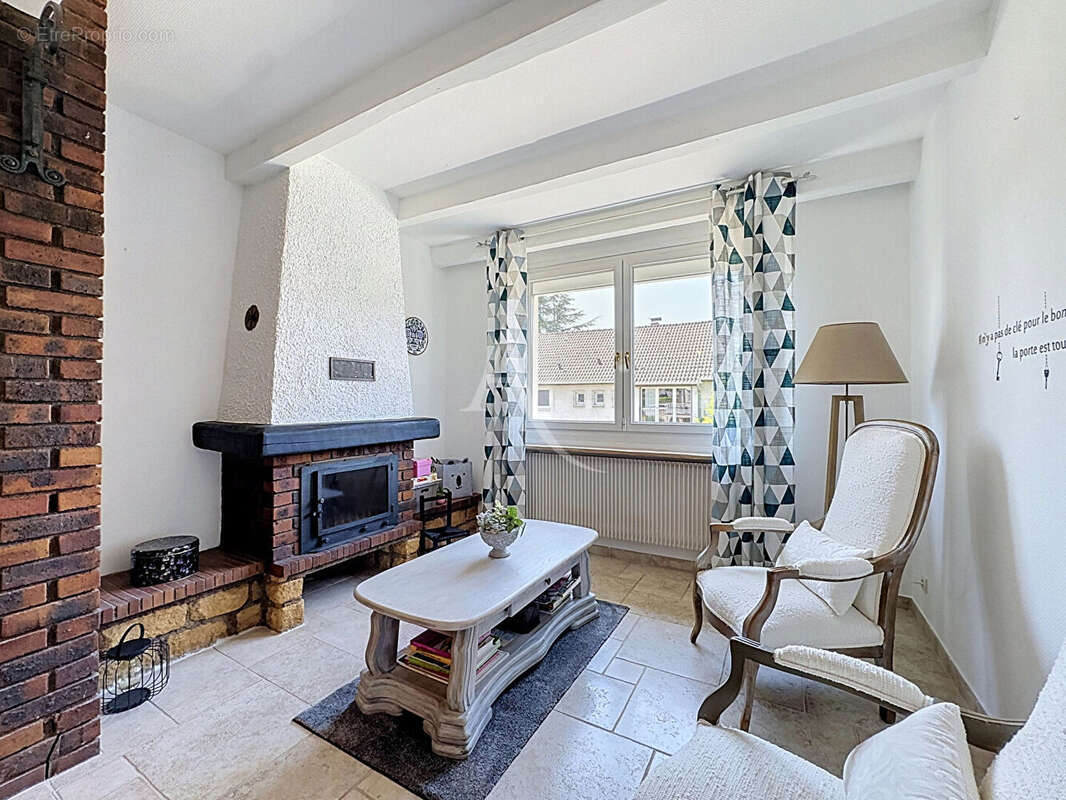 RARE À VAUX - Maison familiale 141 m², double garage, 2 terrasses et jardin ! - photo 9