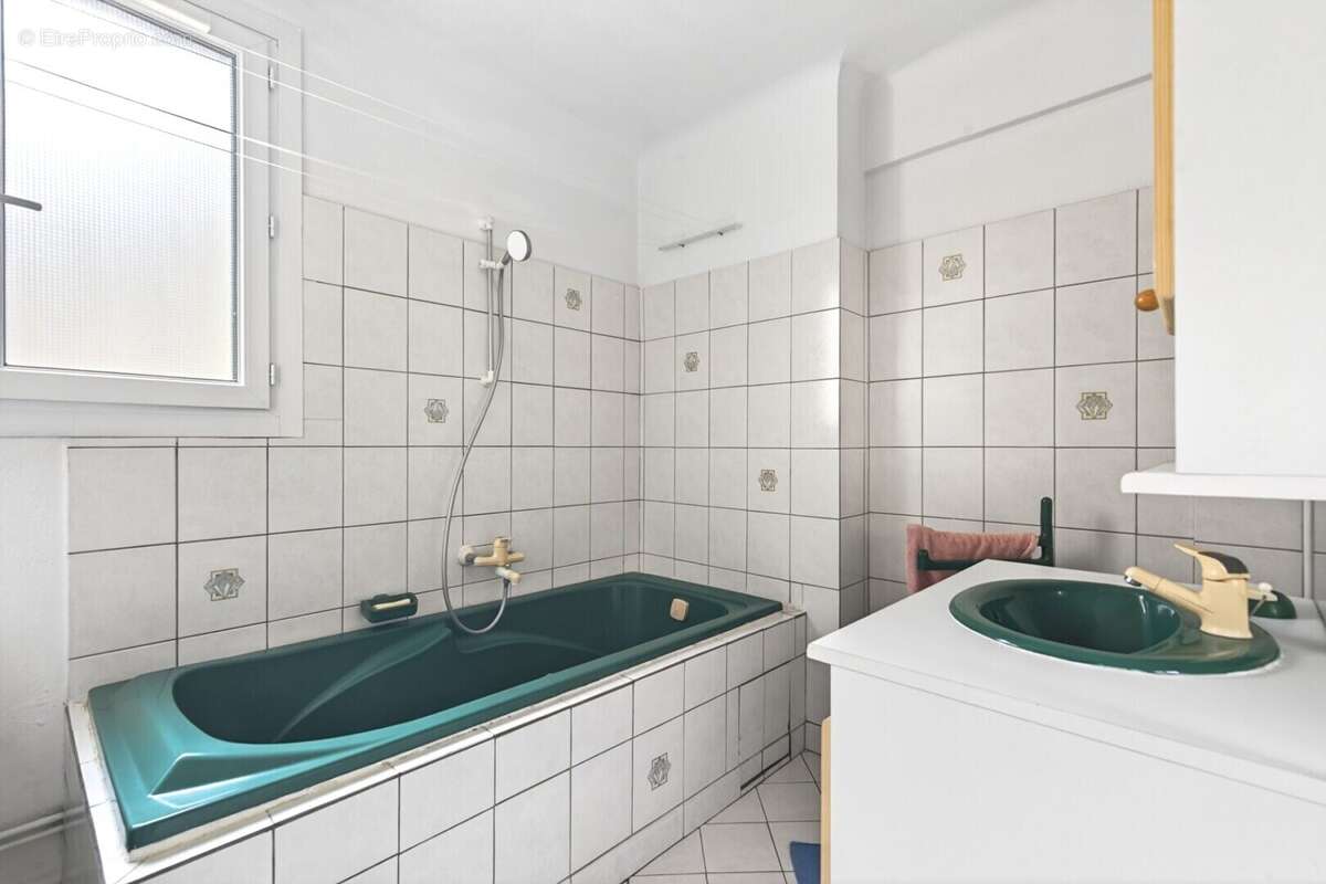 Appartement à PARIS-20E