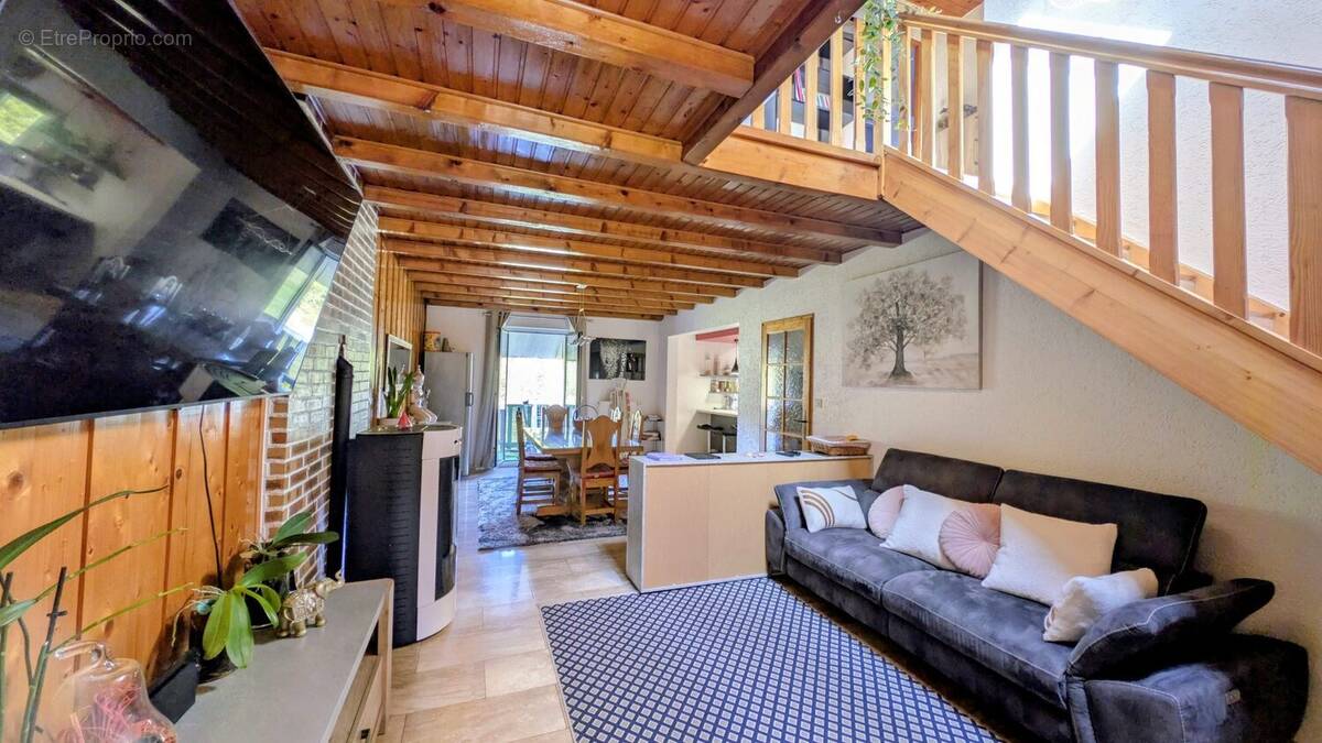 Maison à LA CLUSE-ET-MIJOUX