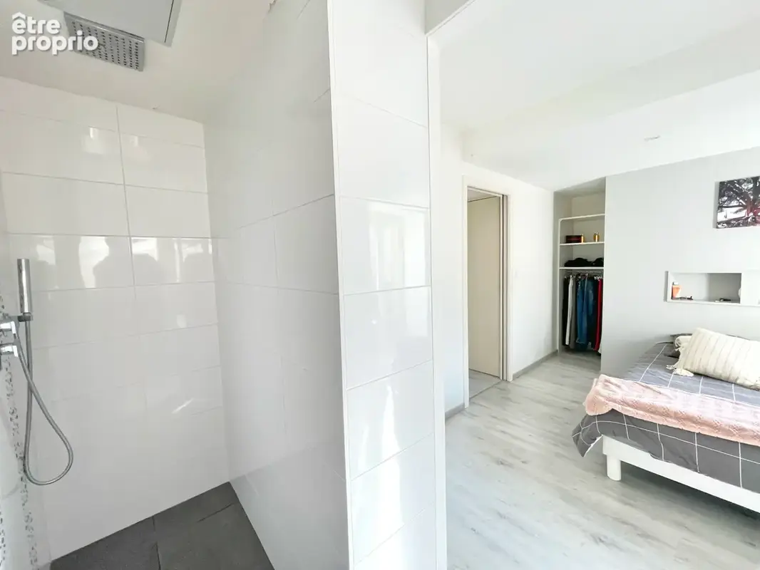 Maison de village rénovée avec 4 chambres et terrasse au cœur de Taluyers - photo 9