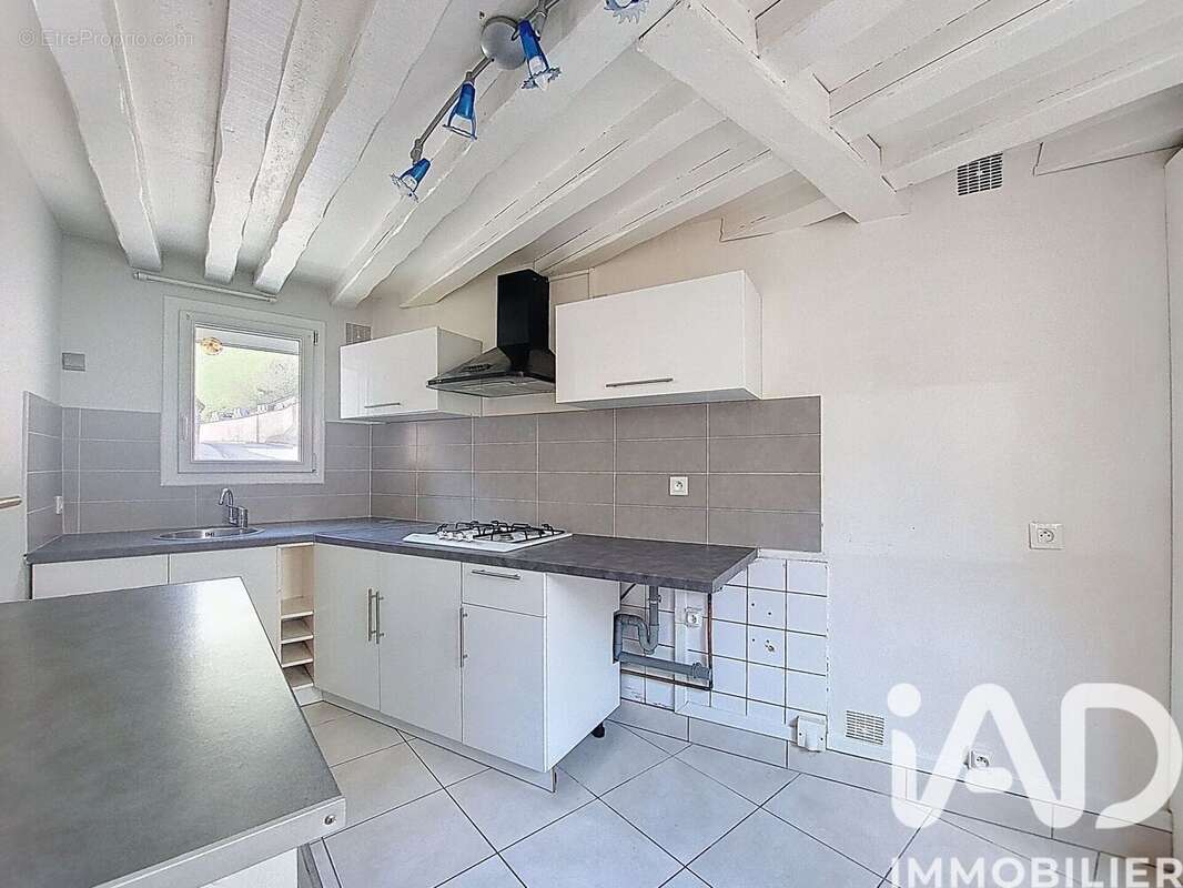 Photo 3 - Maison à SAINT-LEGER-DU-BOURG-DENIS
