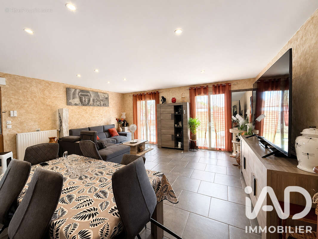 Maison 116 m² à Mont  - photo 6