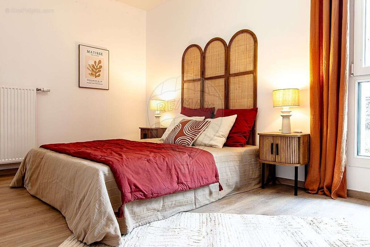 Appartement à CHALLES-LES-EAUX