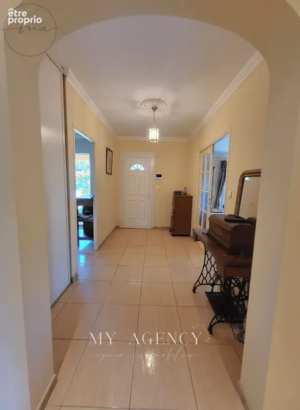 Villa de plain-pied avec garage de 60 m2 à 3 minutes des commerces. - photo 7