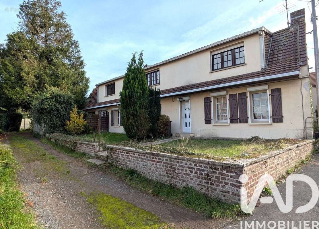 Photo 2 - Maison à CUVILLERS