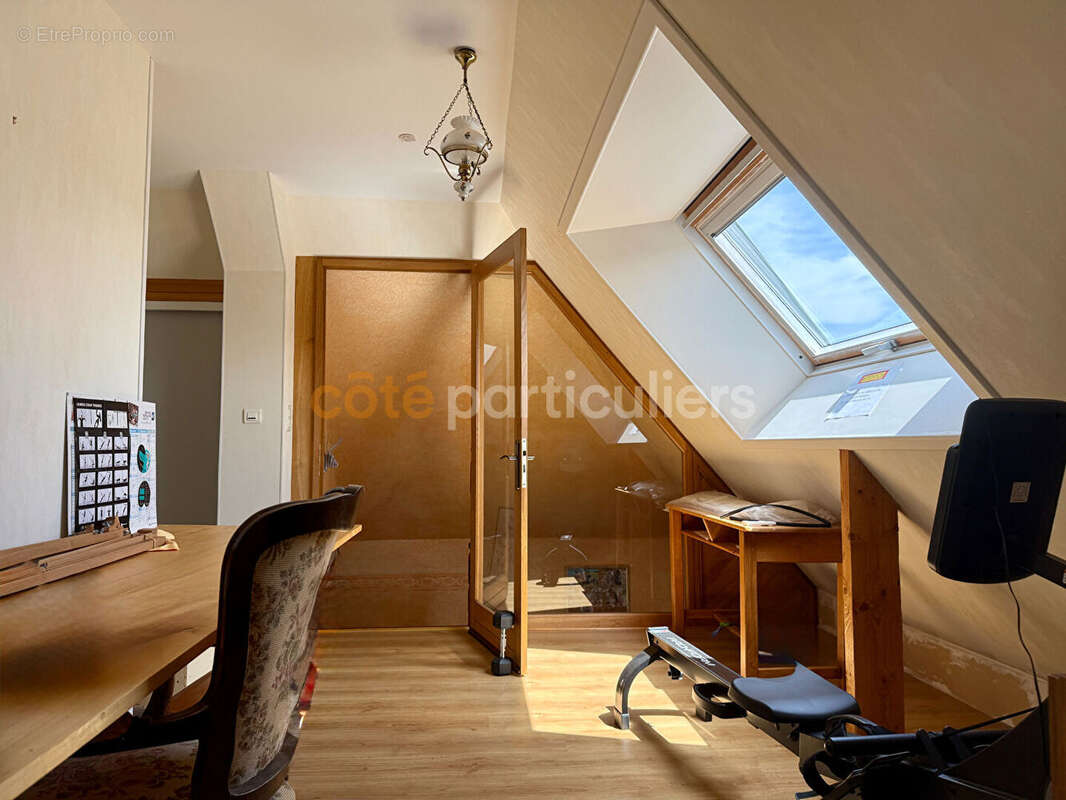 Maison familiale 6 chambres avec vie de plain-pied à 800 m de la mer et de Jullouville - photo 9