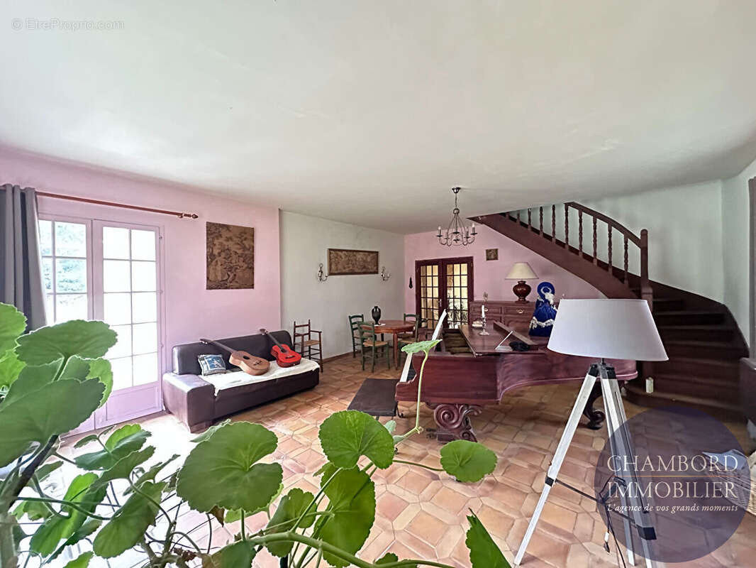 Maison à LES MONTILS