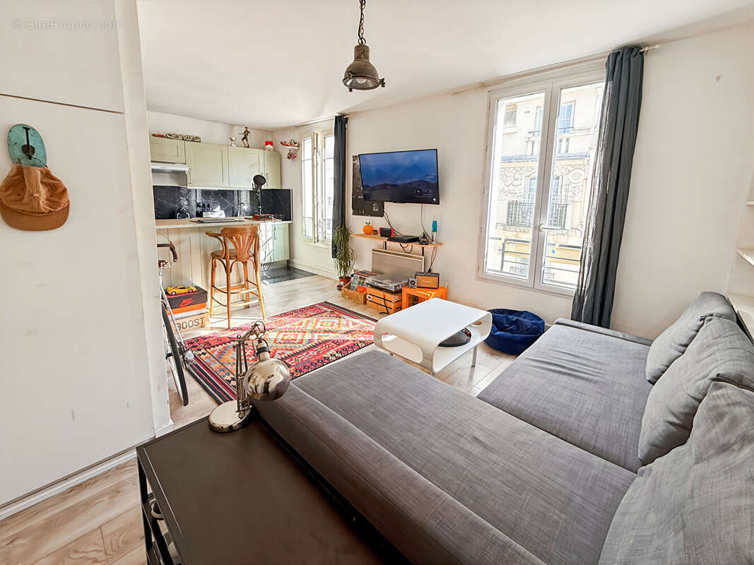 Appartement à PARIS-16E