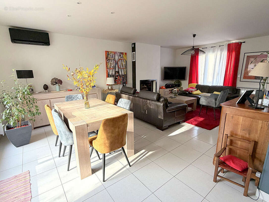 Maison à MONTIGNY-LE-BRETONNEUX