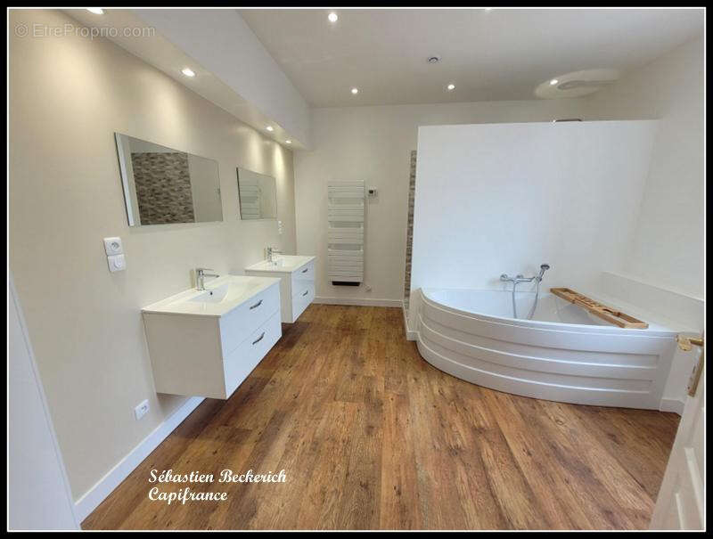 Maison à SARREINSMING