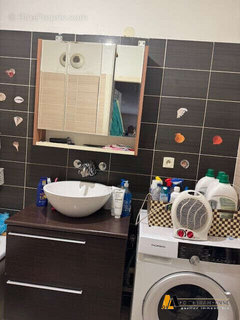 MGI Salle de bains  - Appartement à BEZIERS