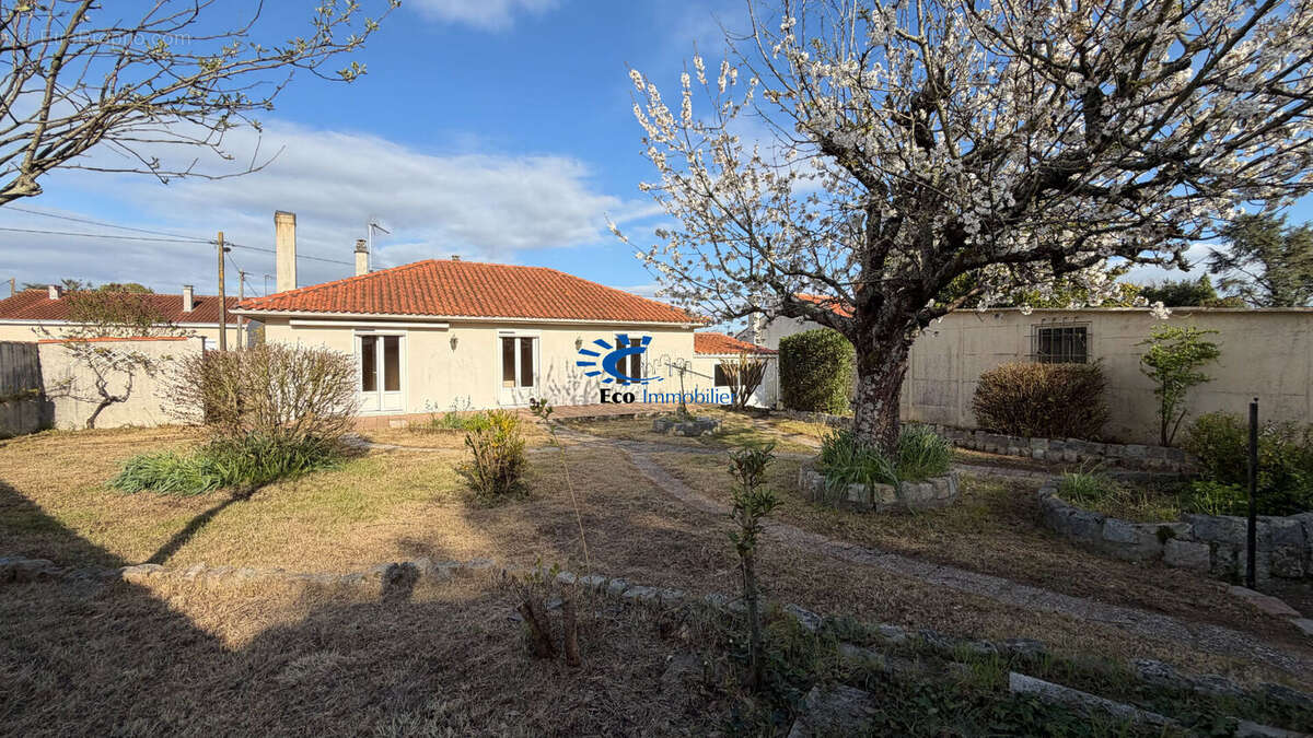 Maison à DOMPIERRE-SUR-MER