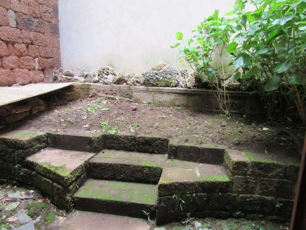 Appartement à MARCILLAC-VALLON