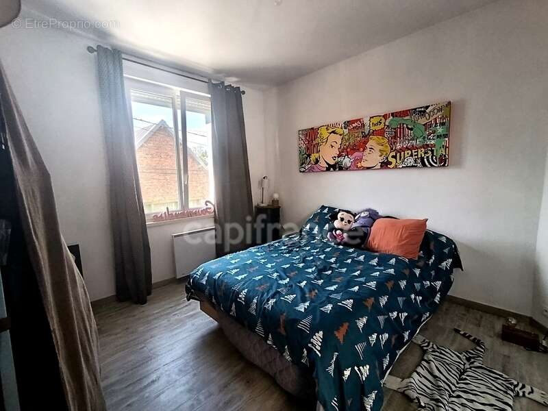 Maison à CROISILLES