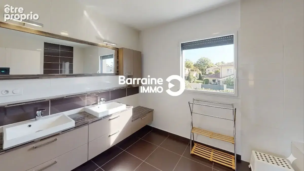 A vendre  locamaria plouzane  tregana  maison de 207m² hab 5 chambres  2 sdb  jardin  proche plage - photo 16