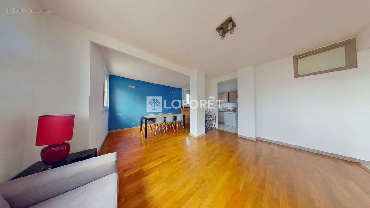 Appartement à LYON-8E