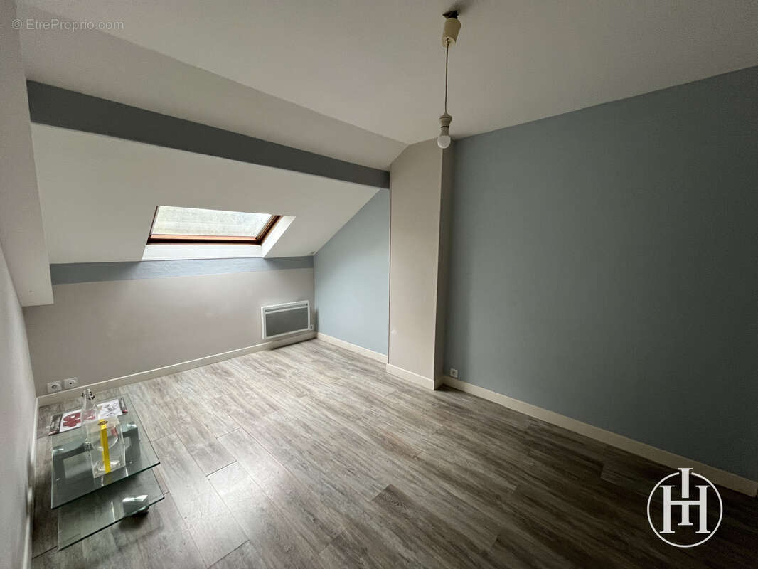 Maison à SAINT-LOUP-DES-CHAUMES