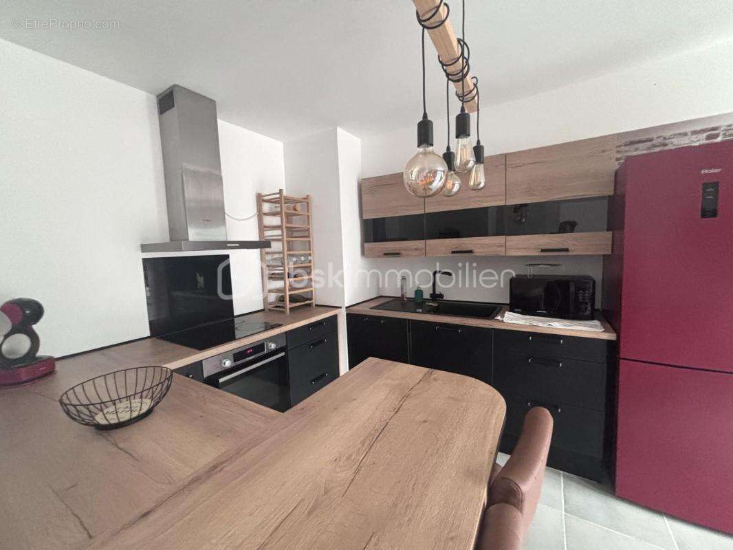 Appartement T2 en ré de jardin au pied du tramway avec stationnement - photo 5
