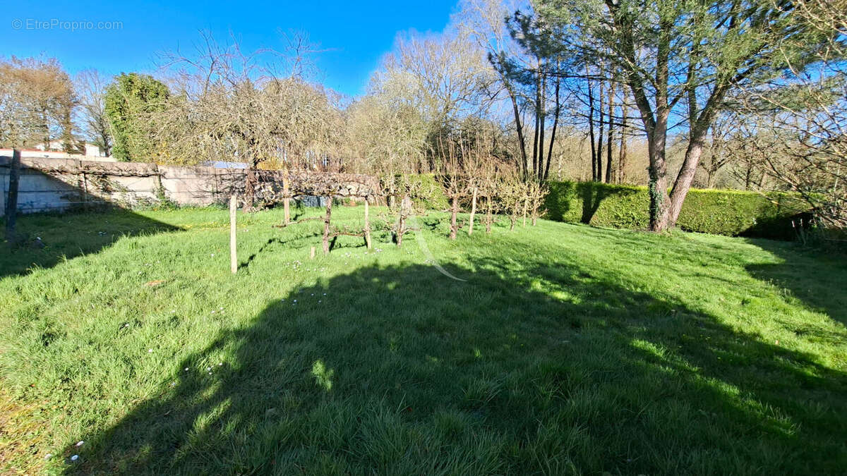 Maison à SAINT-PAUL-MONT-PENIT