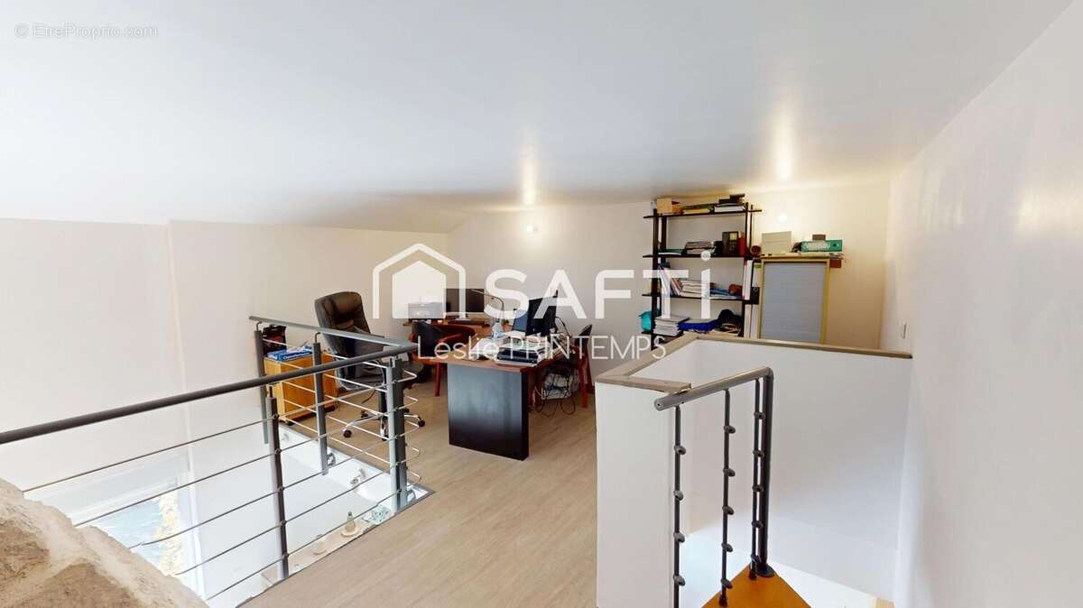 Maison 186 m² à Coulonges-Sur-L'autize  - photo 8