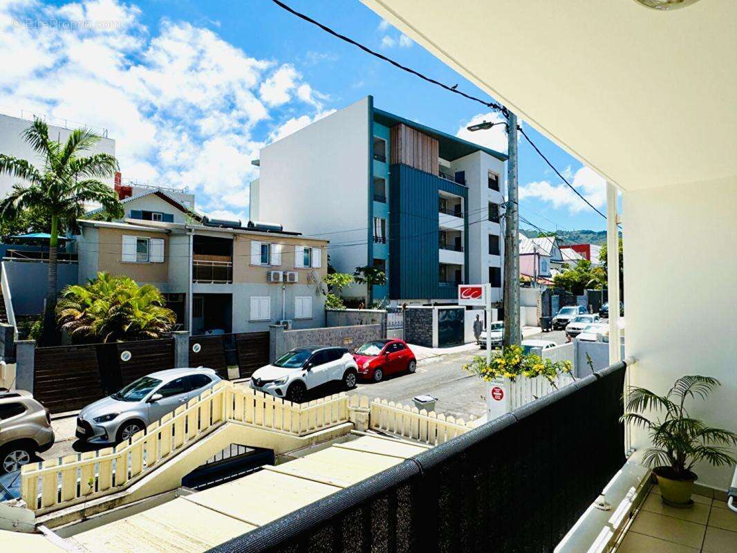 Appartement à SAINT-DENIS