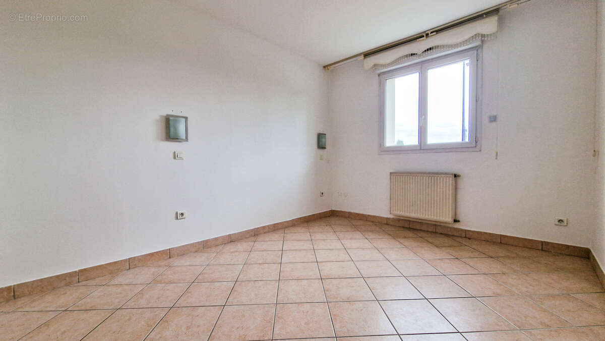 Maison à SARTROUVILLE