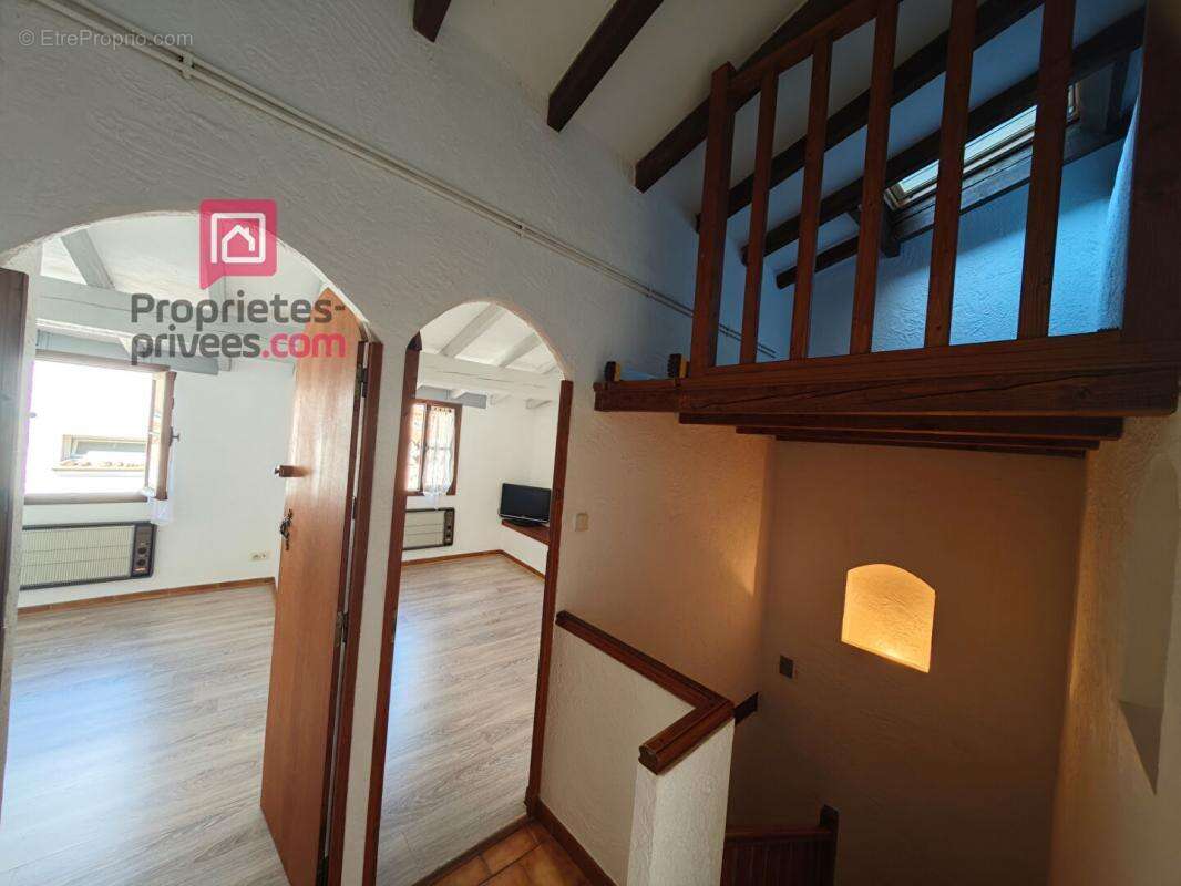 Maison à PUGET-SUR-ARGENS