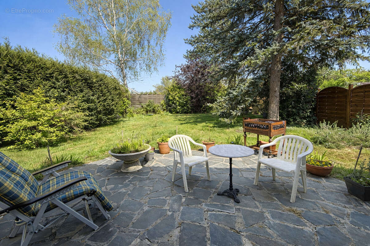 Maison à OZOIR-LA-FERRIERE