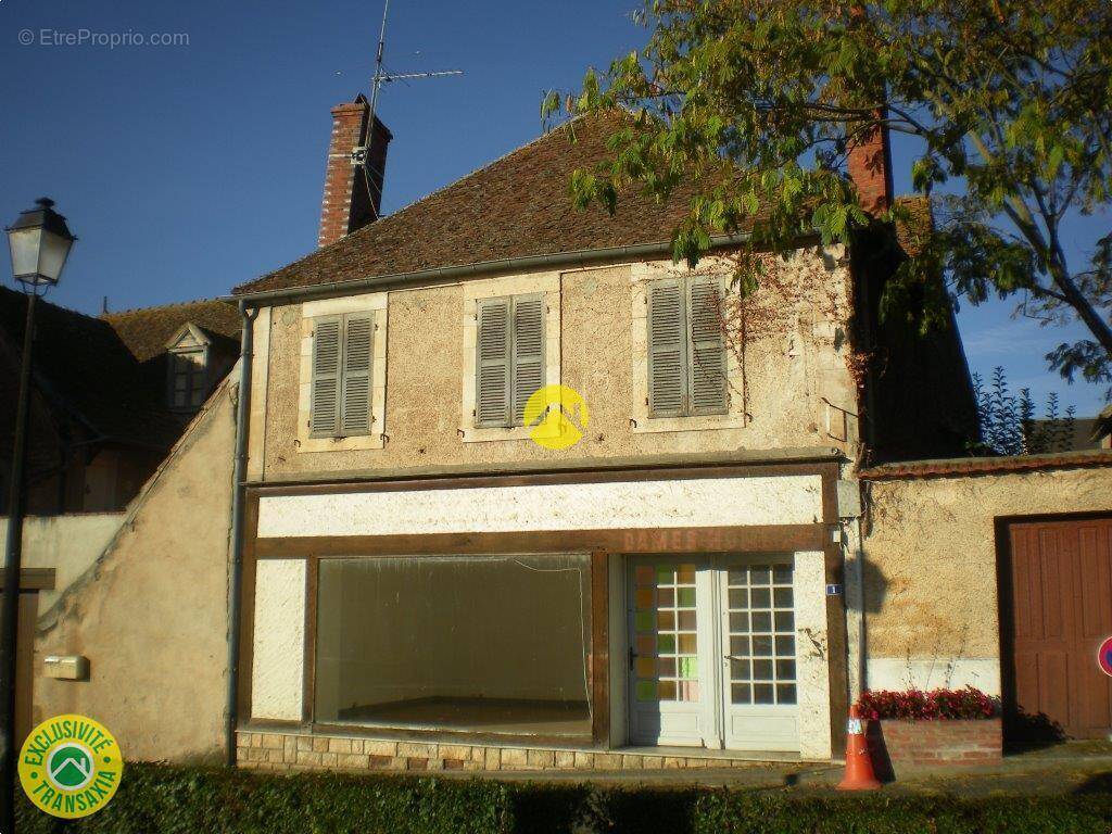 Maison à CHARENTON-DU-CHER