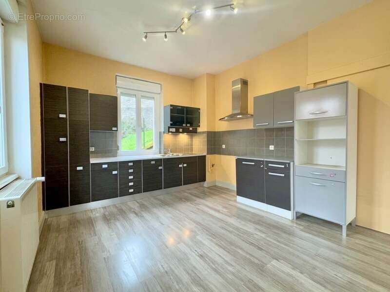 Maison à CIREY-SUR-VEZOUZE