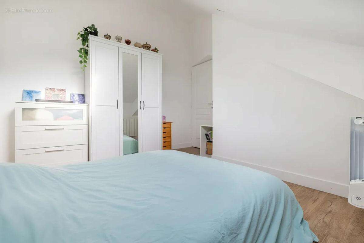 Lumineux T4 de 95 m² à La Ferté-Alais - photo 18