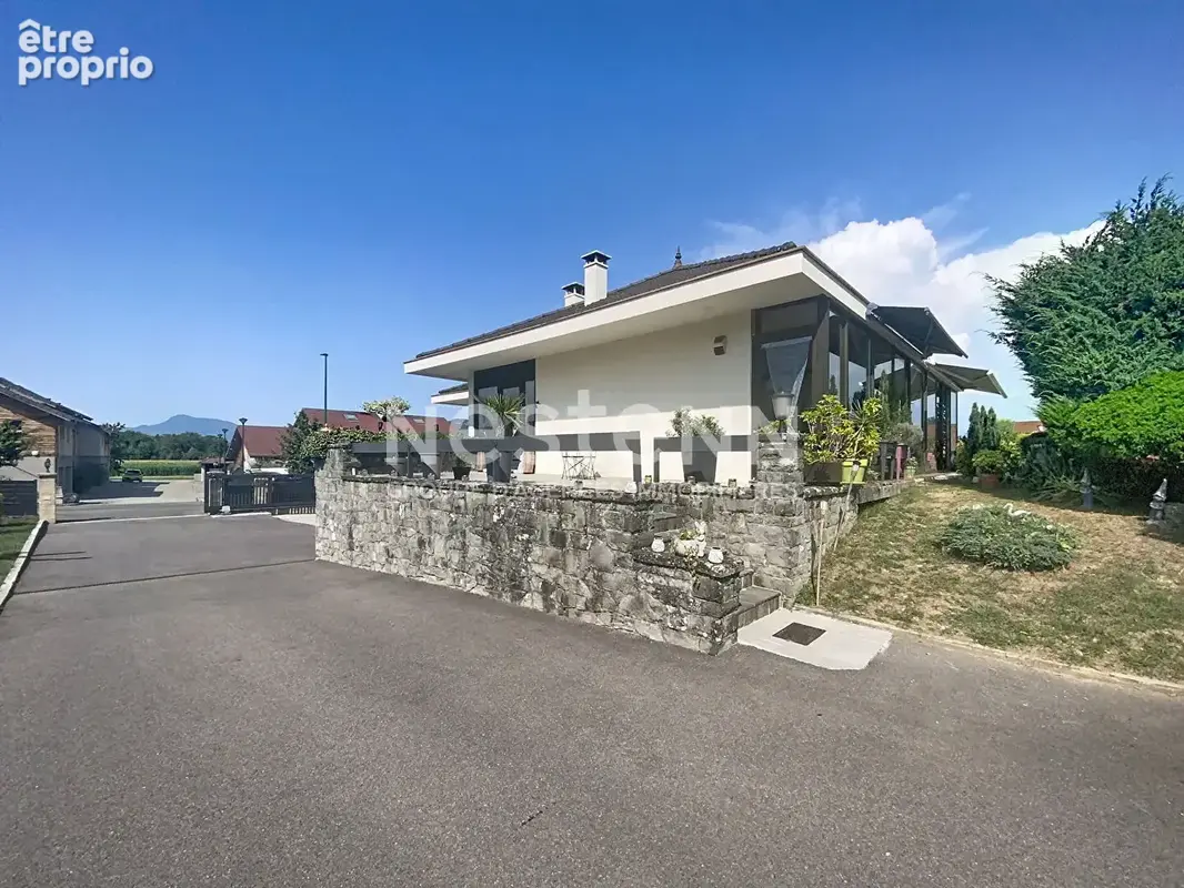 Maison familiale avec piscine ? Terrain 2 100 m² ? Carport - photo 2