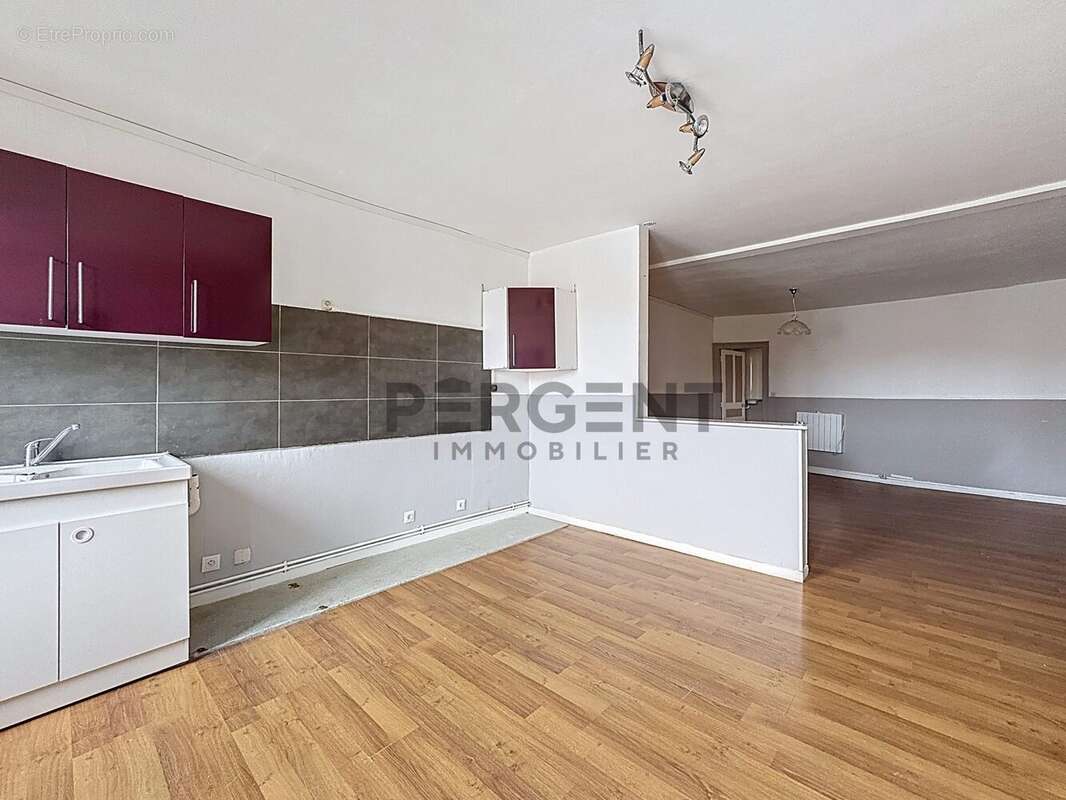 Appartement à CHARLEVILLE-MEZIERES