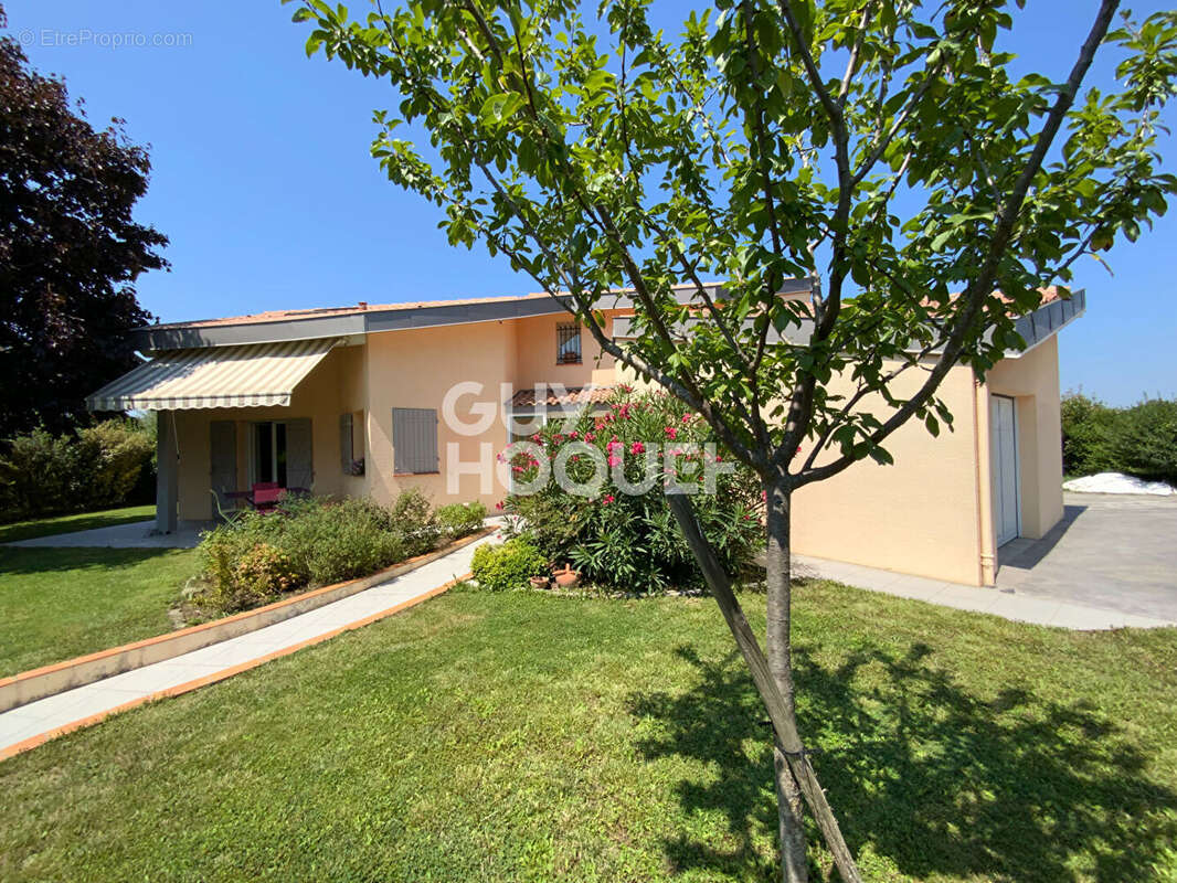 Labarthe-sur-Lèze - Maison d'architecte de 161 m2 sur une parcelle de 950 m2 - photo 15